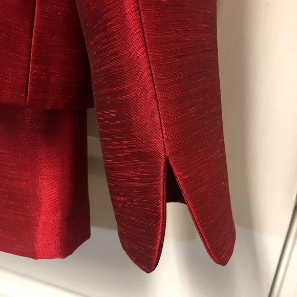 KASPER Two Piece Formal Cranberry Women’s Suit - Picture 11 of 15